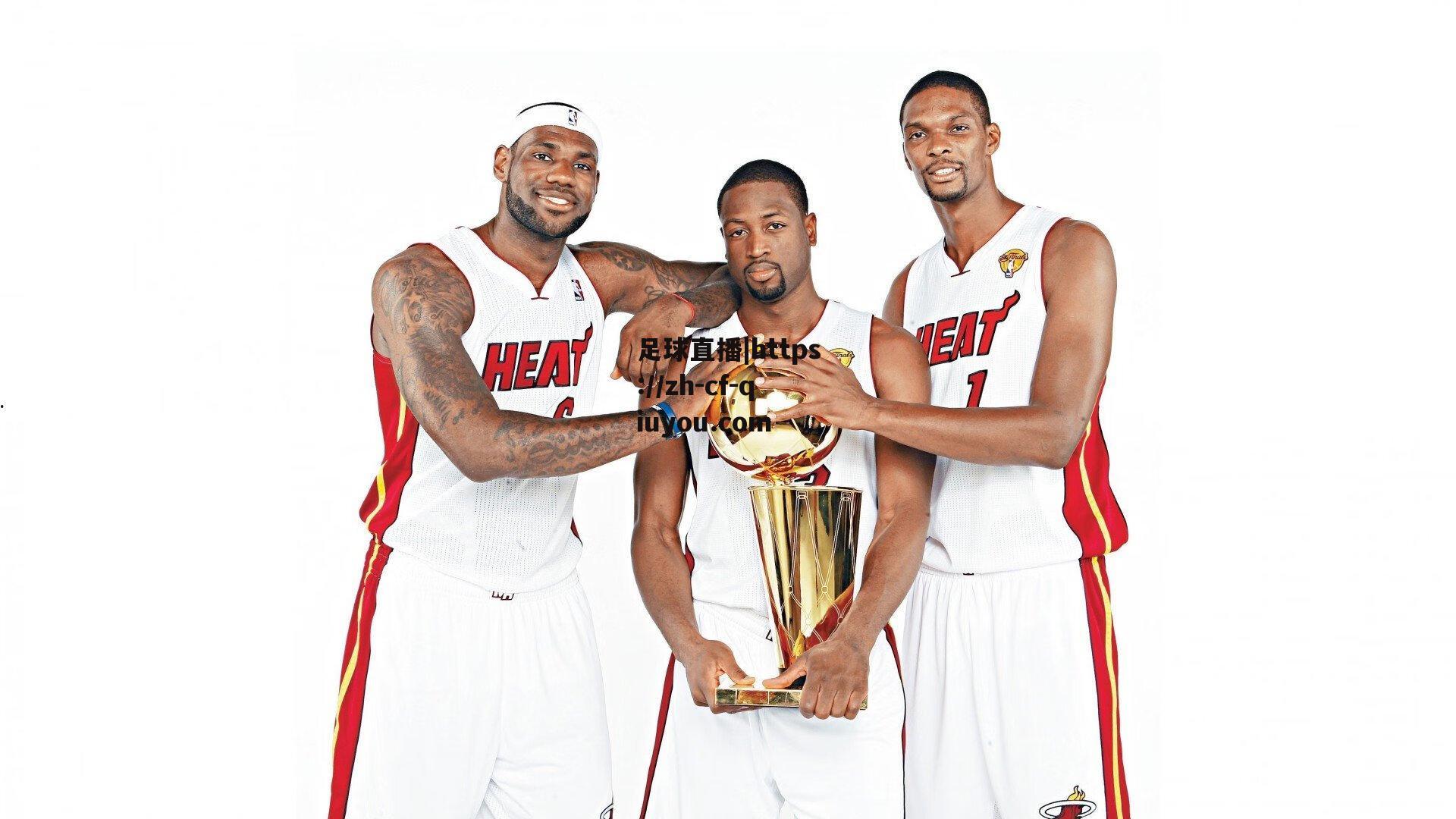 凤凰城十字路口，休赛期风云再起，太阳或围绕德文·布克重塑争冠蓝图